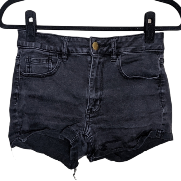 American Eagle Super Super Stretch High Waist Black Jean Shorties Size 8 🖤 - Picture 3 of 11